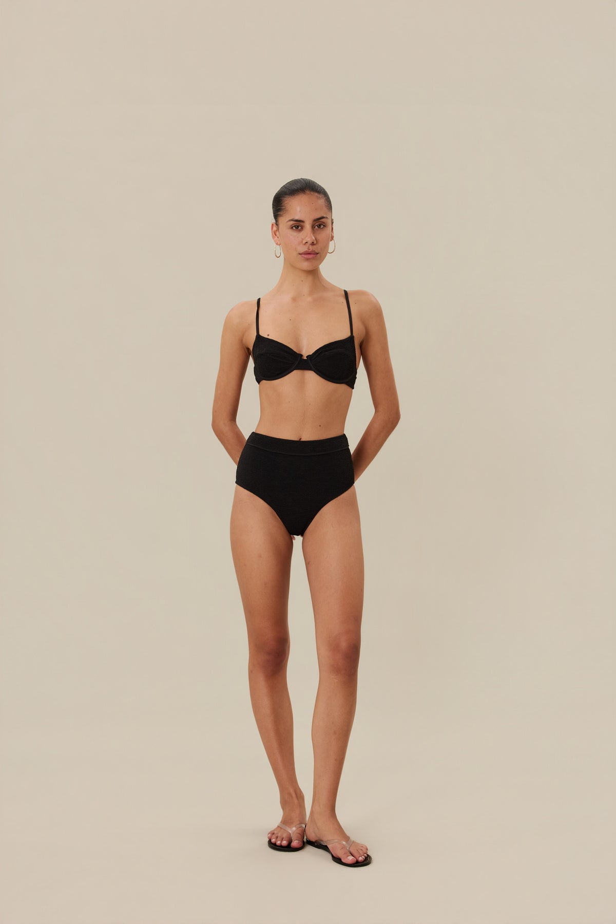 NAIA TOP - BLACK