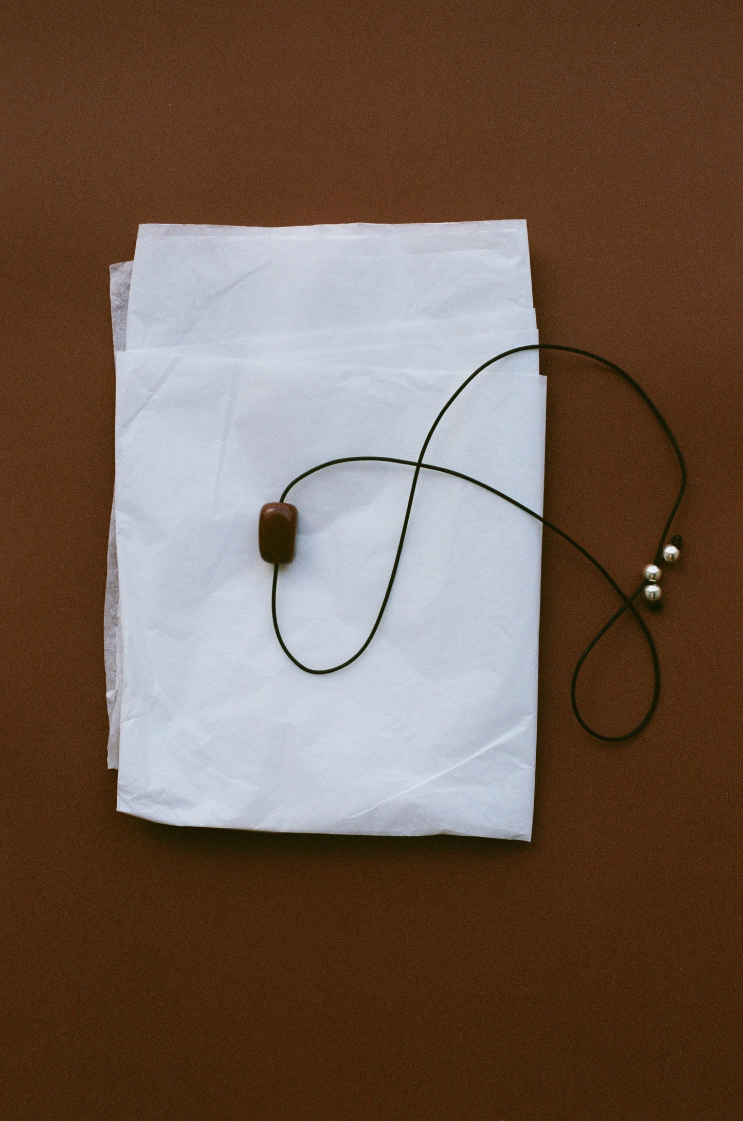 ARLO NECKLACE - PEBEL