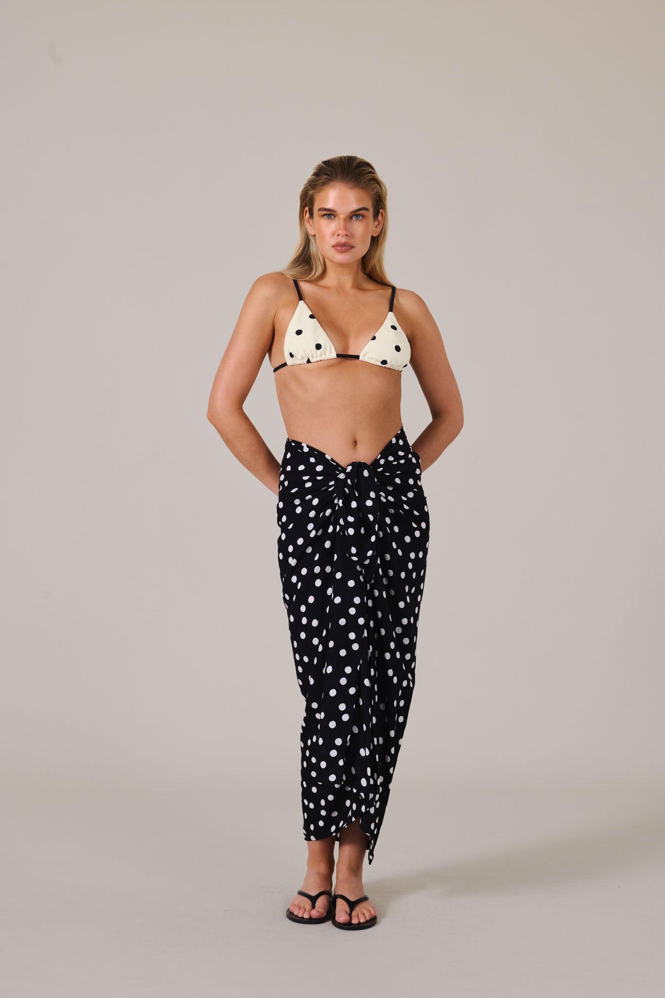 SERENE SARONG - NOIR DOLCE