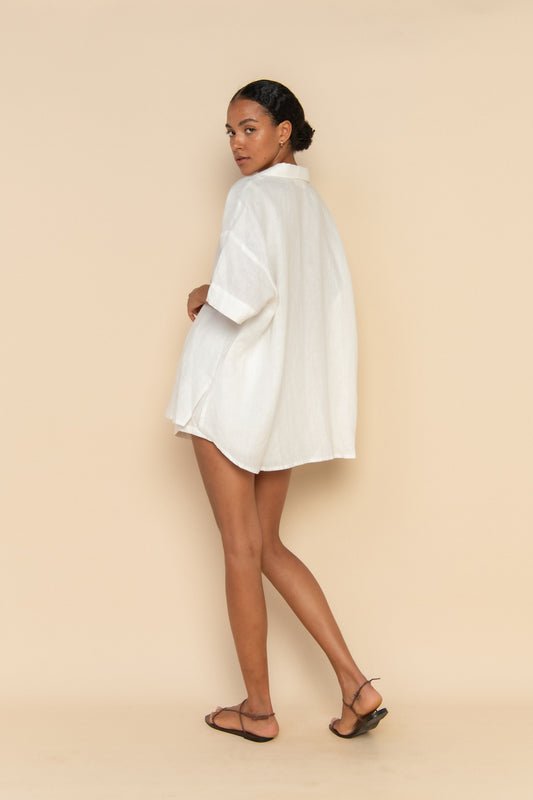 PRE ORDER // ESSENTIAL SHIRT  - OFF WHITE