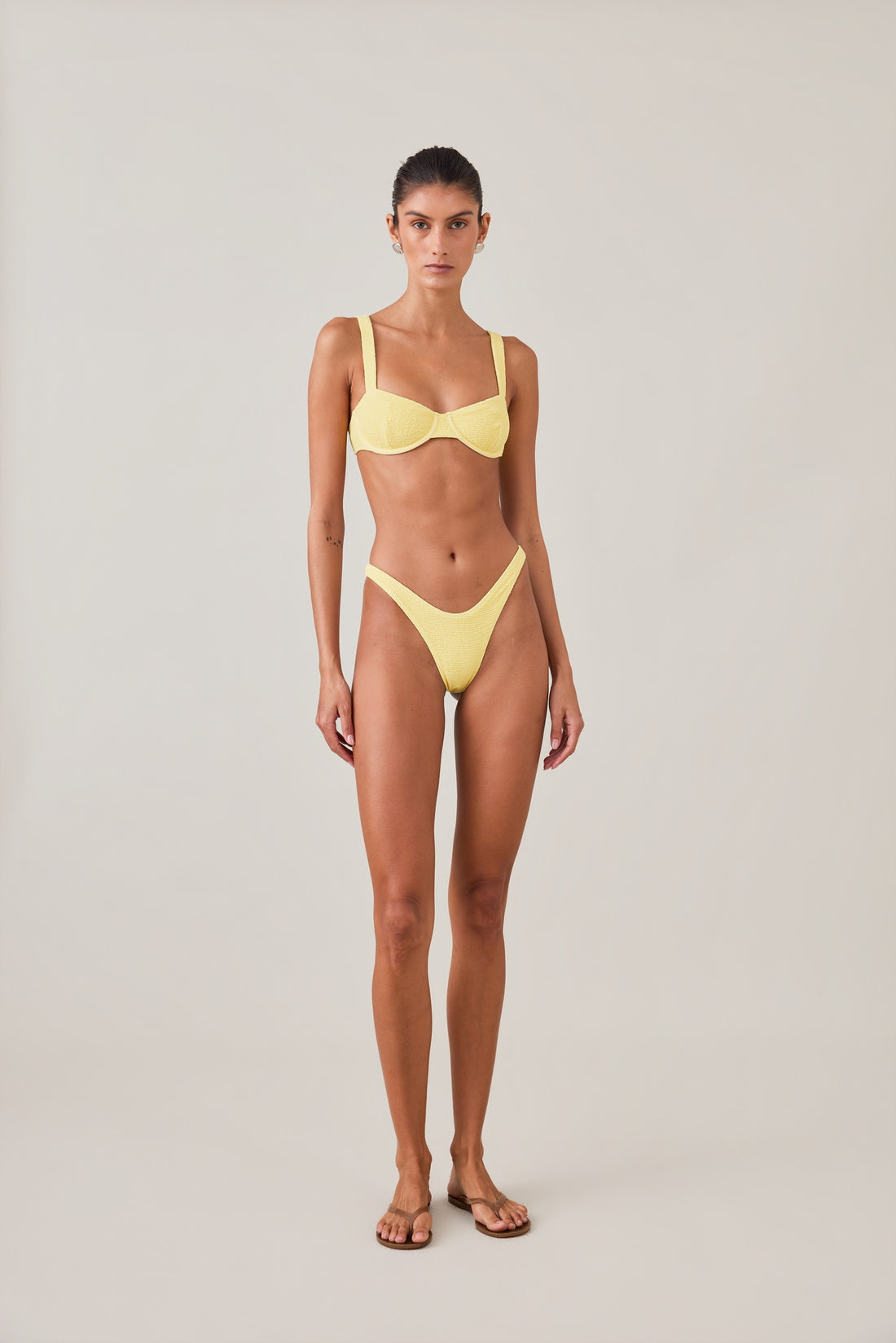 ESCAPE BRACUP TOP - LEMON